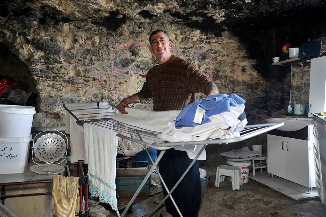 İki yıl sonra konteyner eve yerleştirildi: Mağarada daha huzurluydum! Depremzedenin sözleri şaşkına çevirdi 17